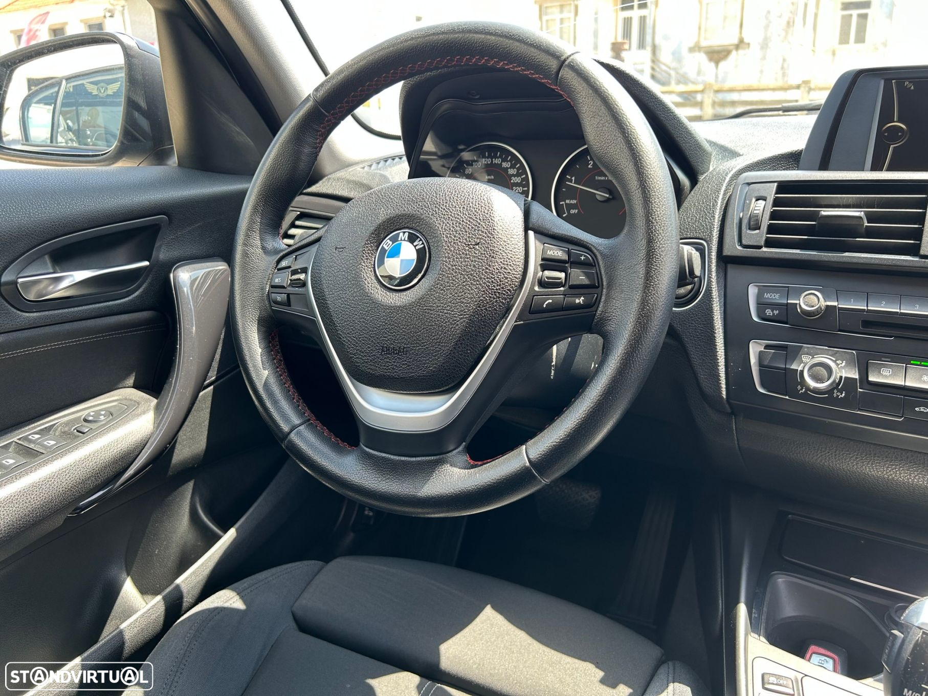 BMW 118 dA Line Sport - 14