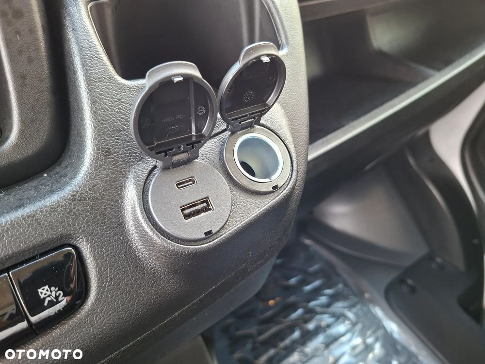 Fiat OD RĘKI , SUPER CENA , Izoterma +Zanotti Z350 chłodzenie/grzanie - zabudowa 8palet - 32