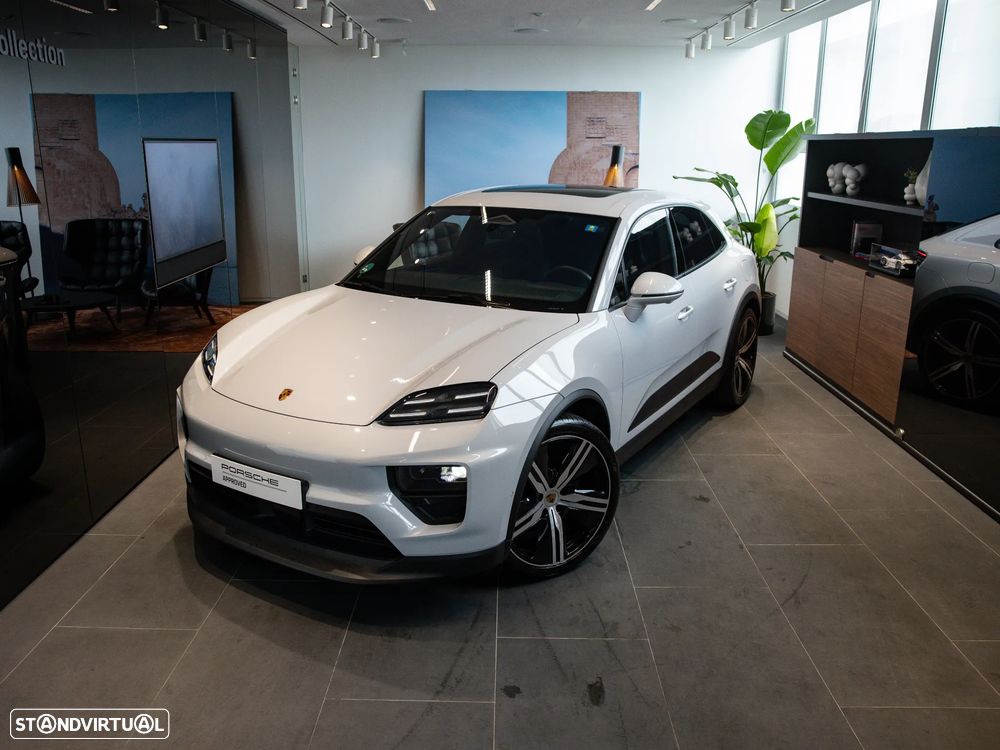 Porsche Macan Electric 4 - 4