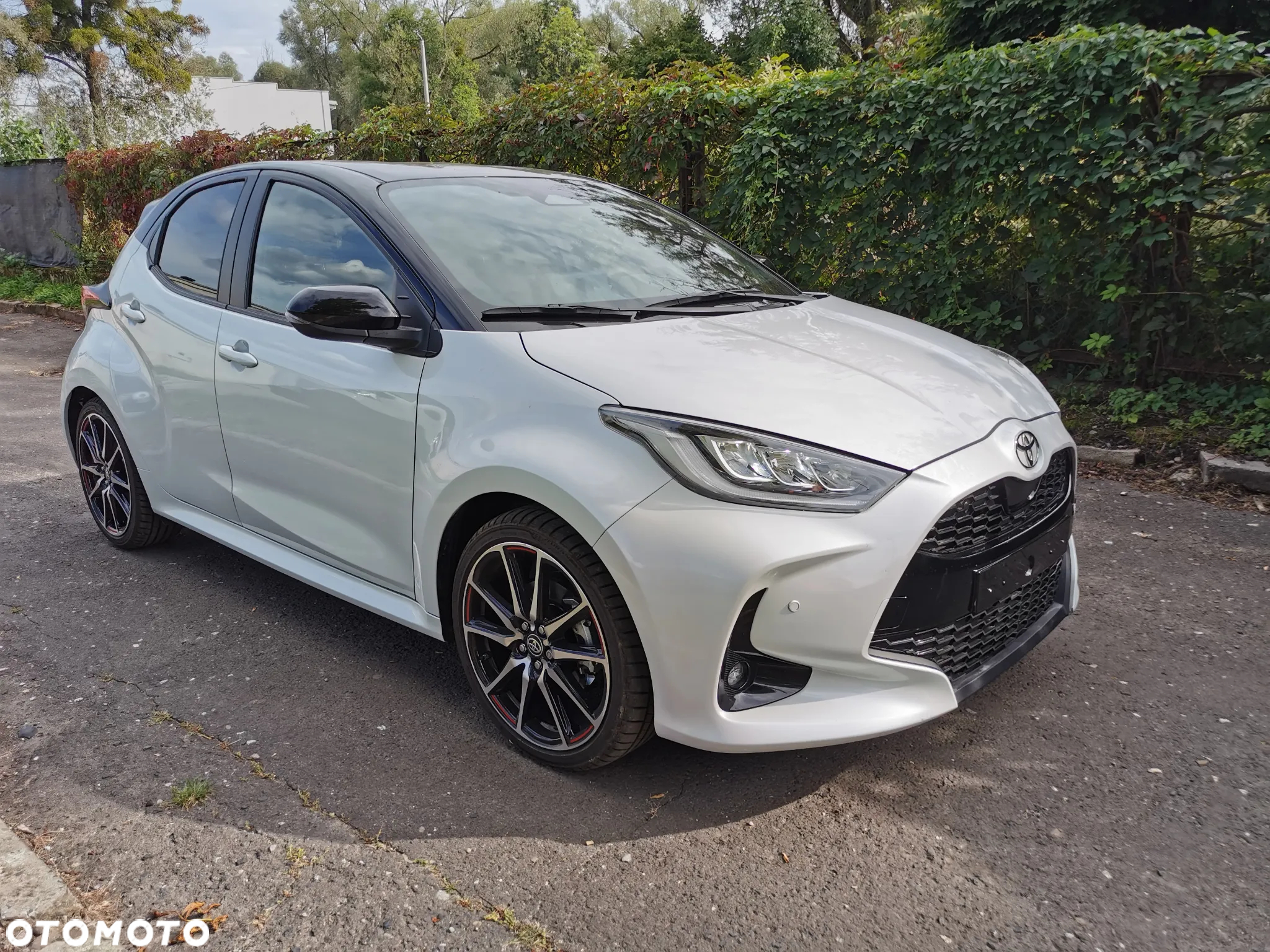 Toyota Yaris Hybrid 1.5 GR Sport - 2