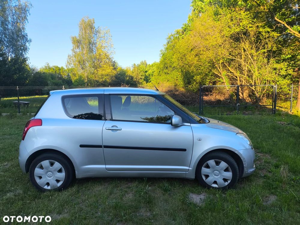 Suzuki Swift 1.3 Club - 1