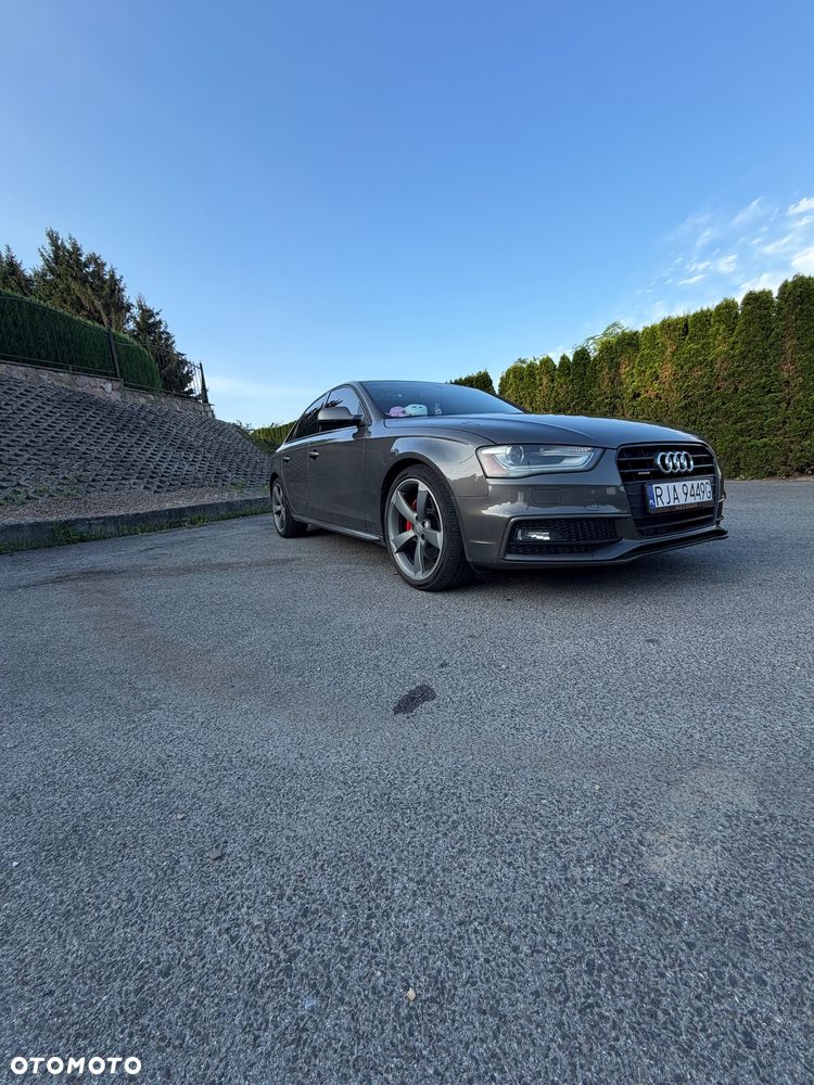 Audi A4 Limousine - 3