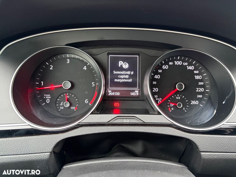 Volkswagen Passat - 6