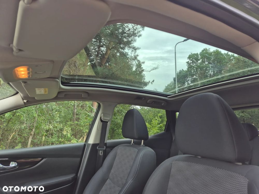 Nissan Qashqai 1.2 DIG-T N-Connecta EU6 - 12