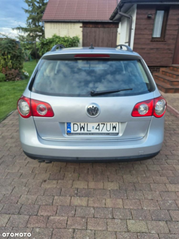 Volkswagen Passat Variant 2.0 TDI DPF Highline - 2