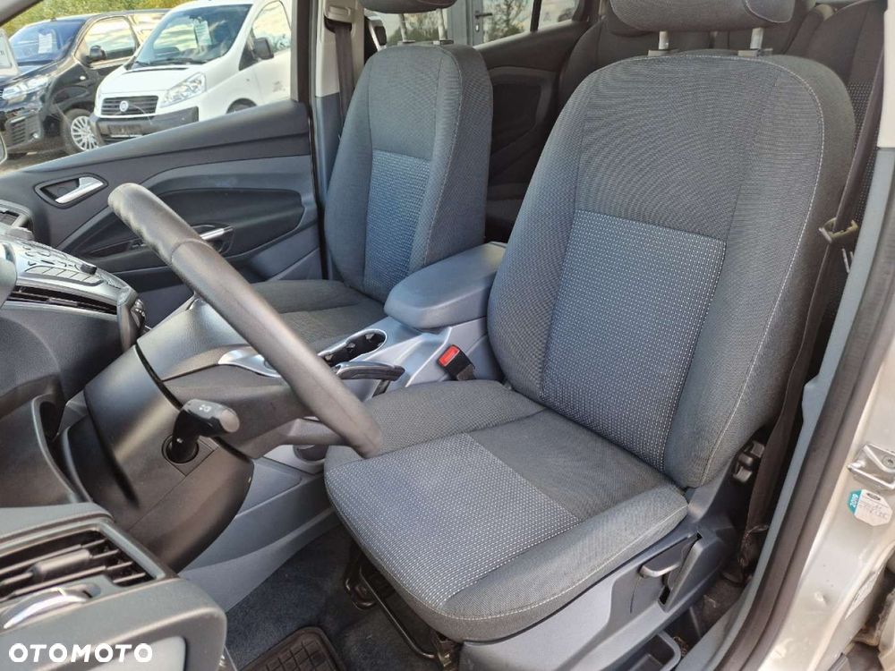 Ford Grand C-MAX - 10