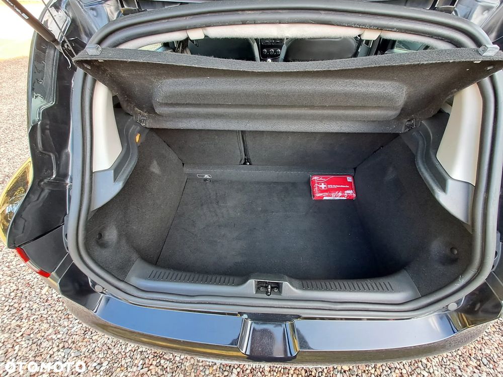Renault Clio - 11