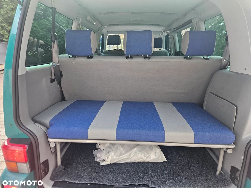 Volkswagen Multivan - 8