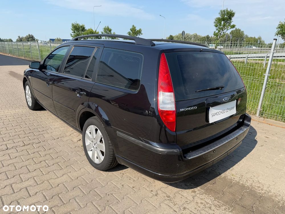 Ford Mondeo 1.8 Titanium - 8