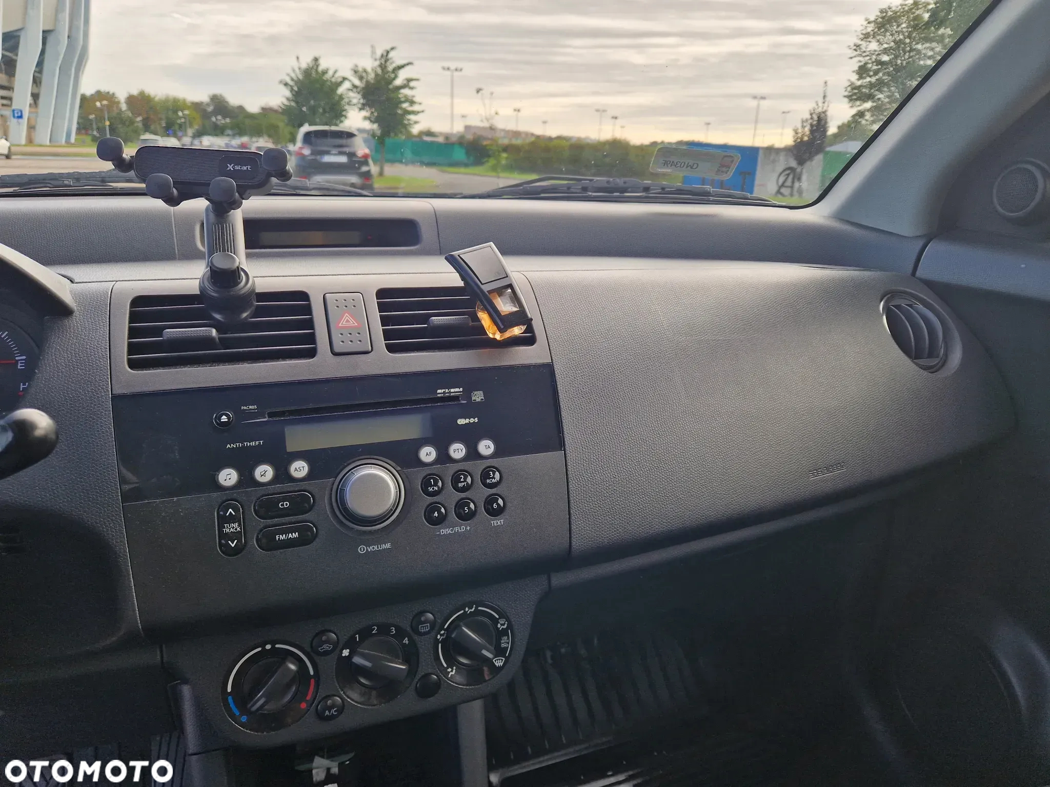 Suzuki Swift 1.3 Club - 7