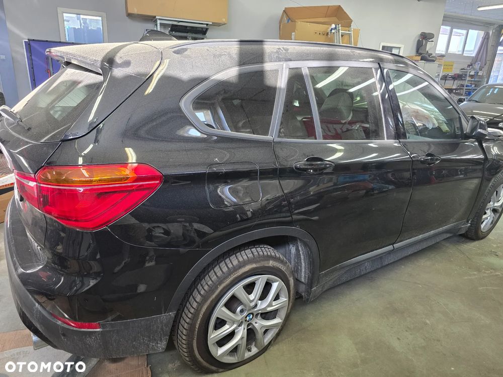BMW X1 xDrive18d - 3