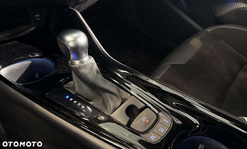 Toyota C-HR Lounge - 15