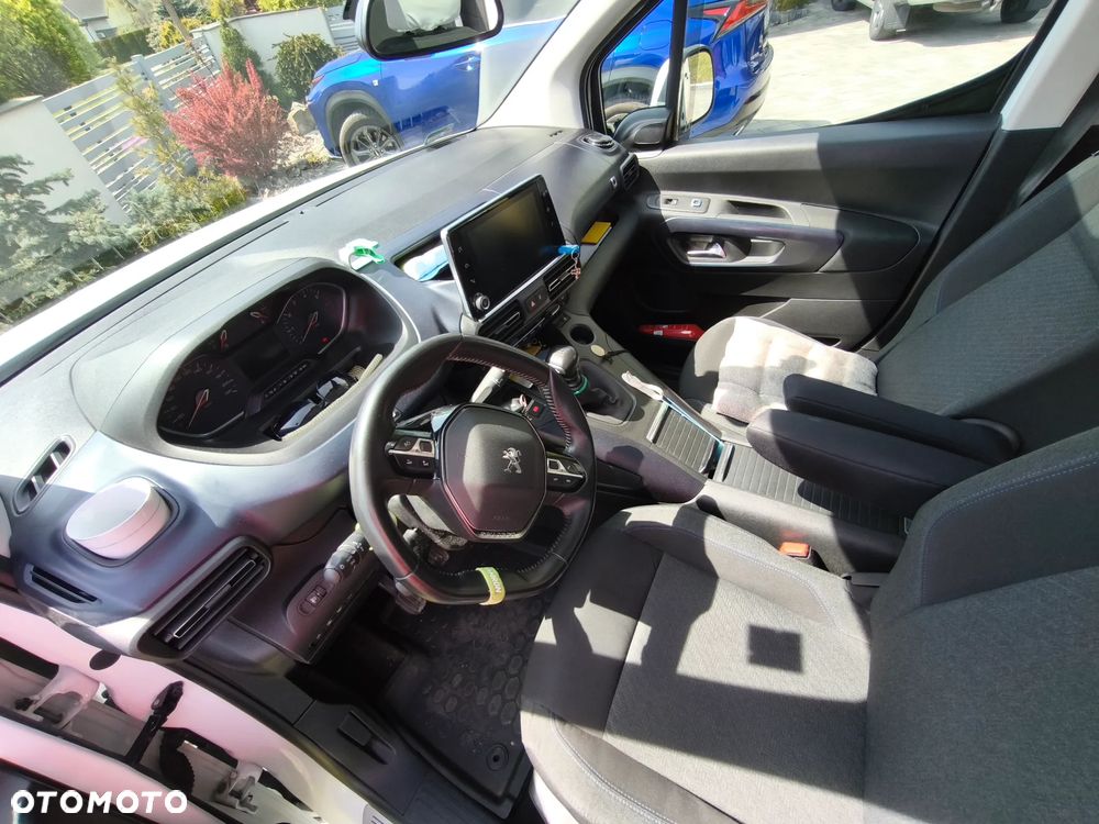 Peugeot Rifter 1.2 PureTech Allure S&S - 14
