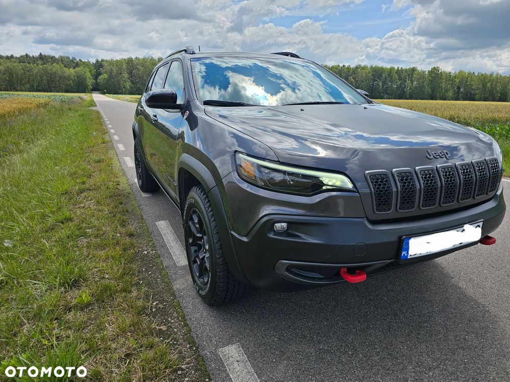 Jeep Cherokee - 18