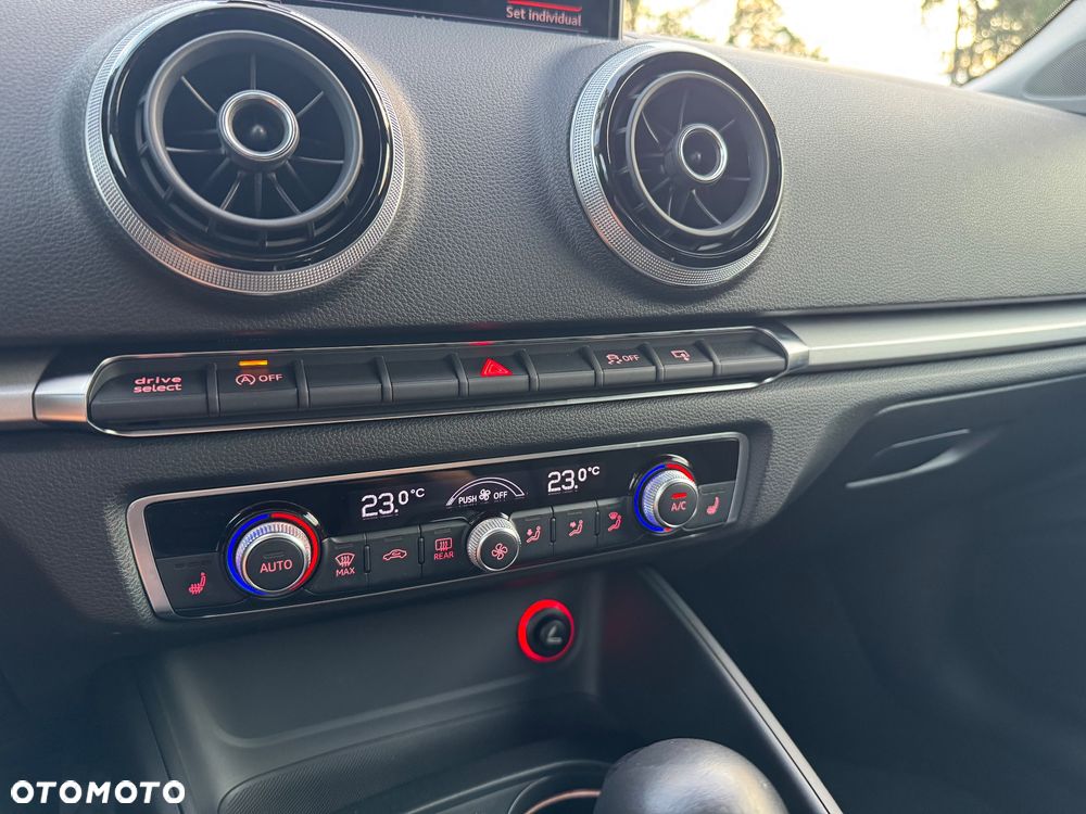 Audi A3 Sportback 1.4 TFSI Ambiente S tronic - 20