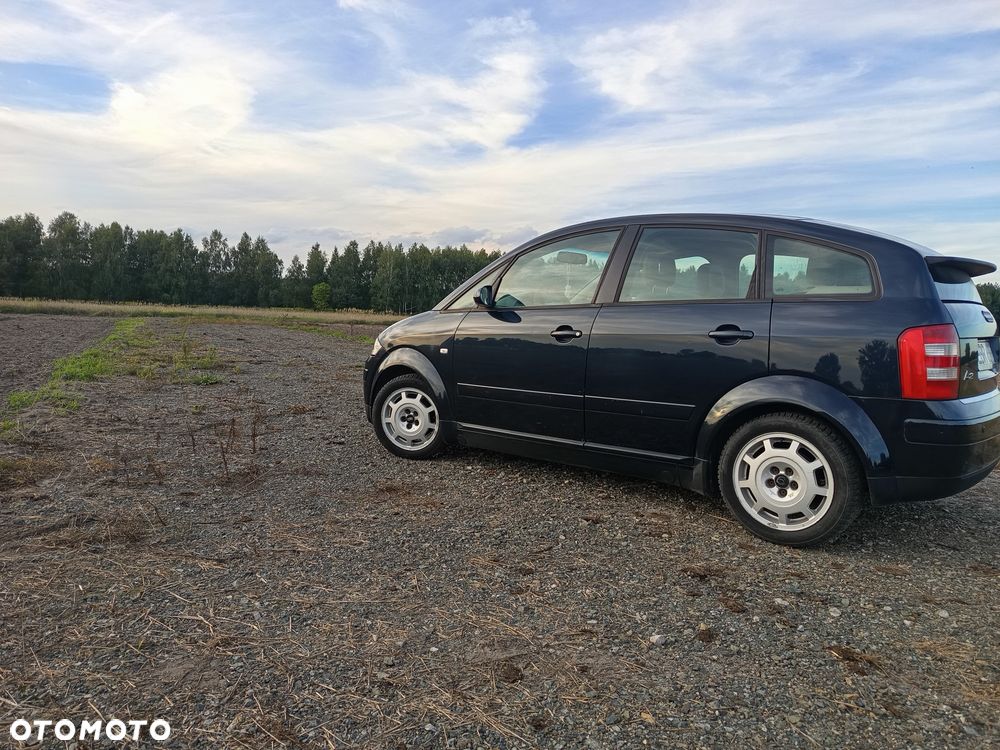 Audi A2 - 5