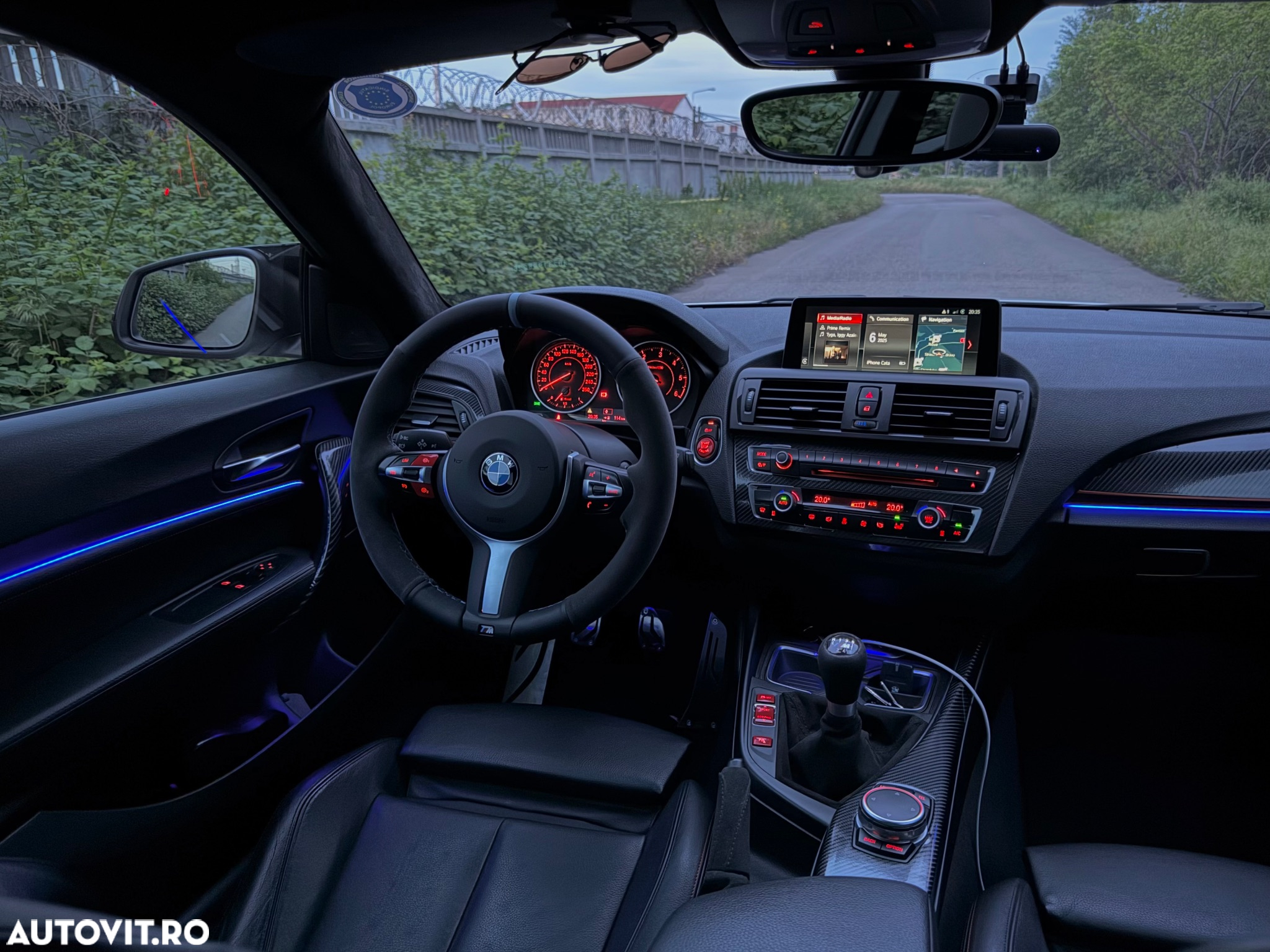BMW Seria 2 220d - 19