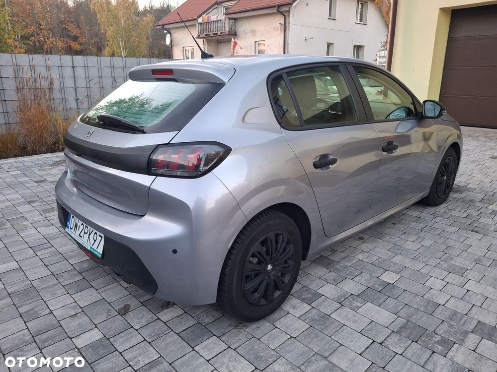 Peugeot 208 - 6