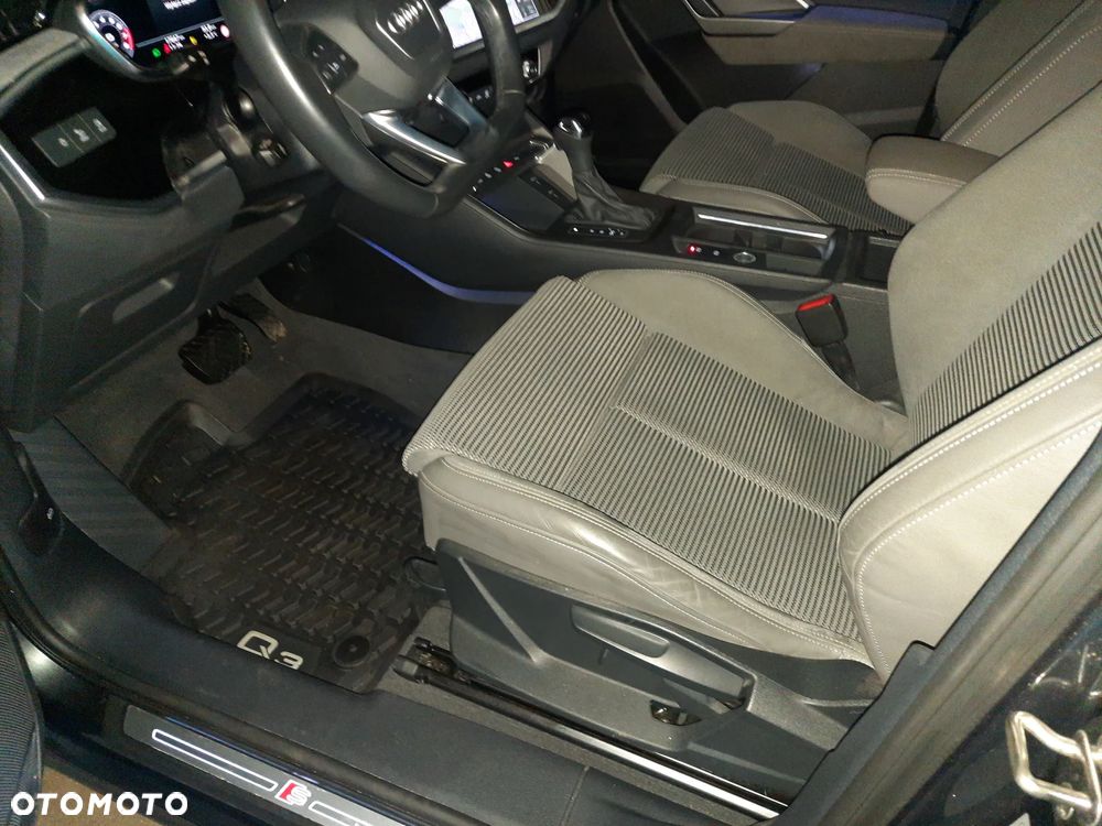 Audi Q3 Sportback - 16