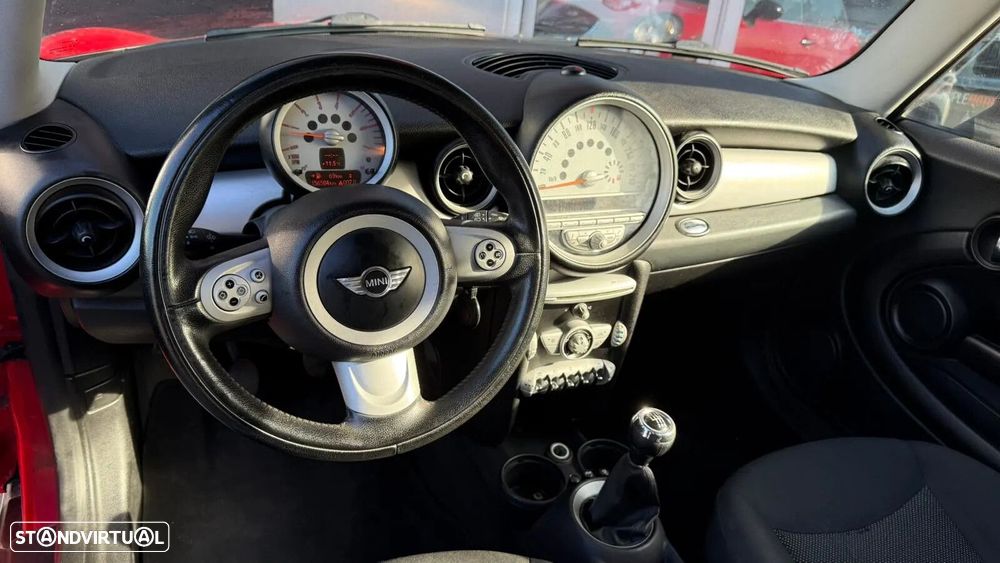 MINI 3 Portas Cooper D - 3