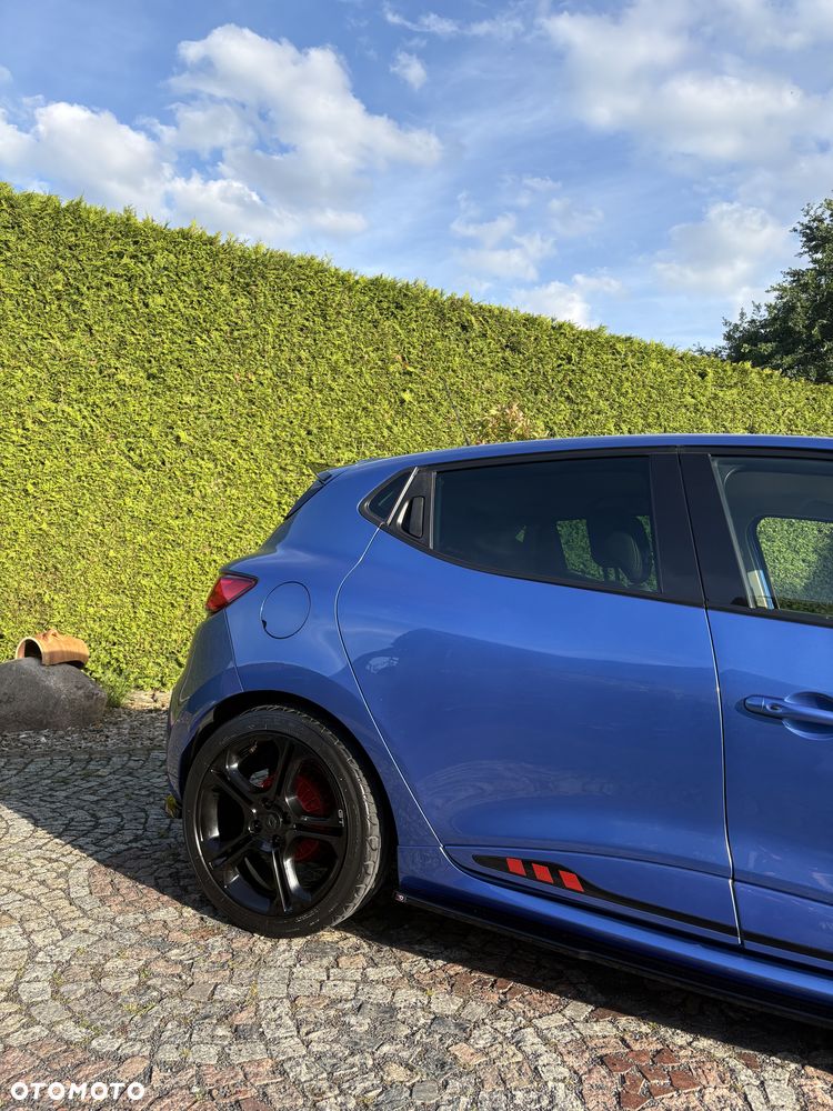 Renault Clio - 18