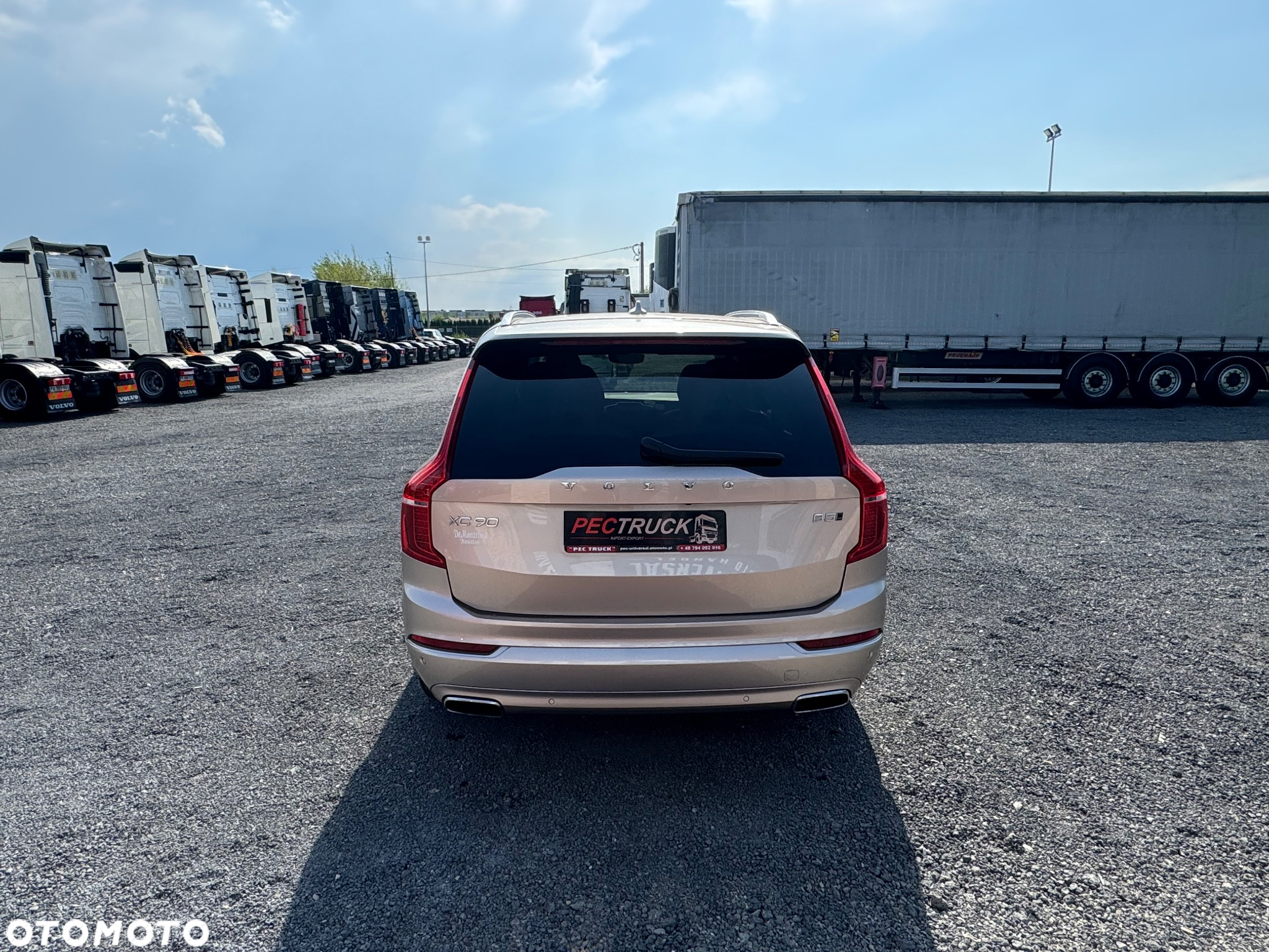 Volvo XC 90 - 7