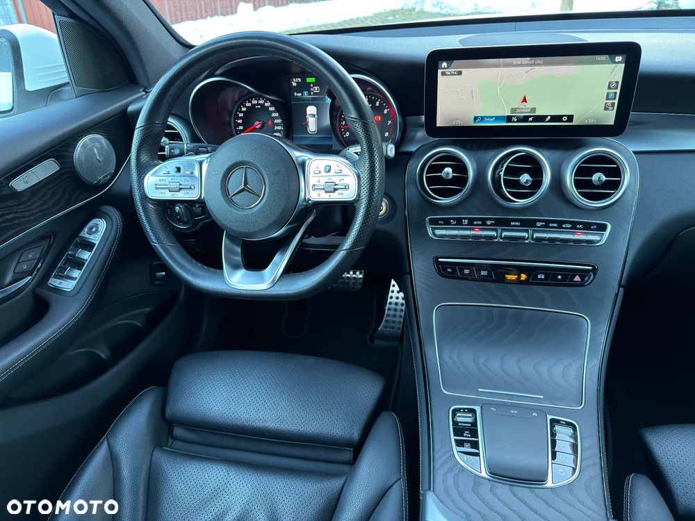 Mercedes-Benz GLC 250 4Matic 9G-TRONIC AMG Line - 17
