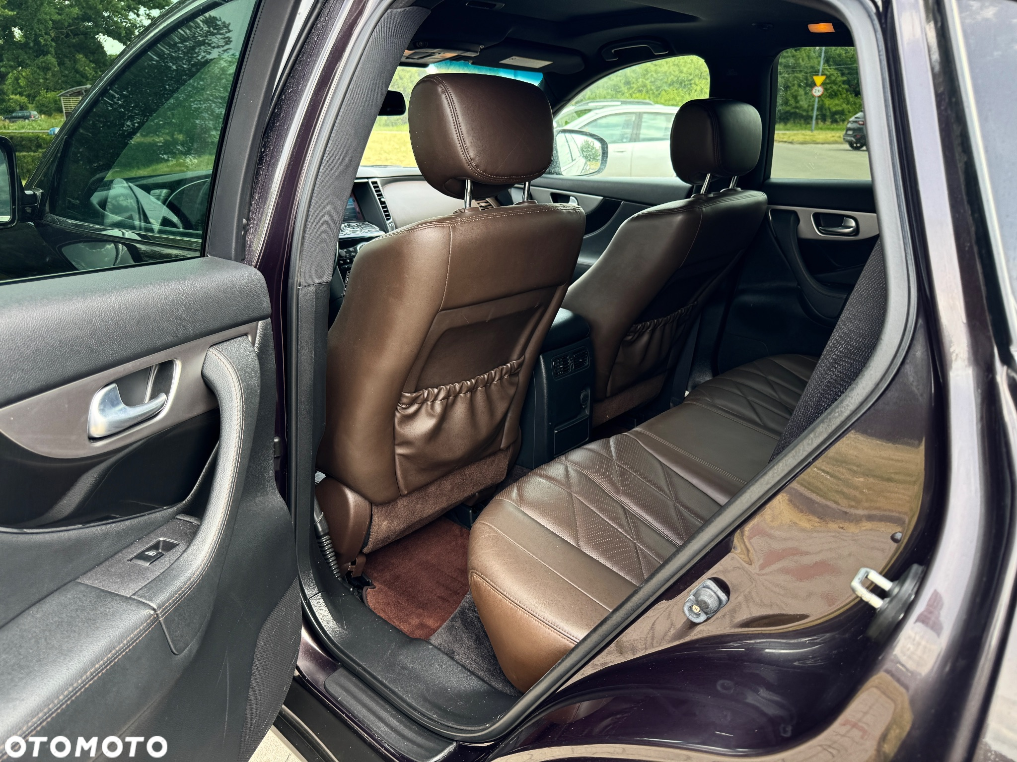 Infiniti FX FX30d S Premium - 8