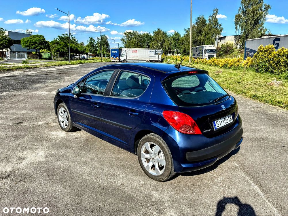 Peugeot 207 - 2