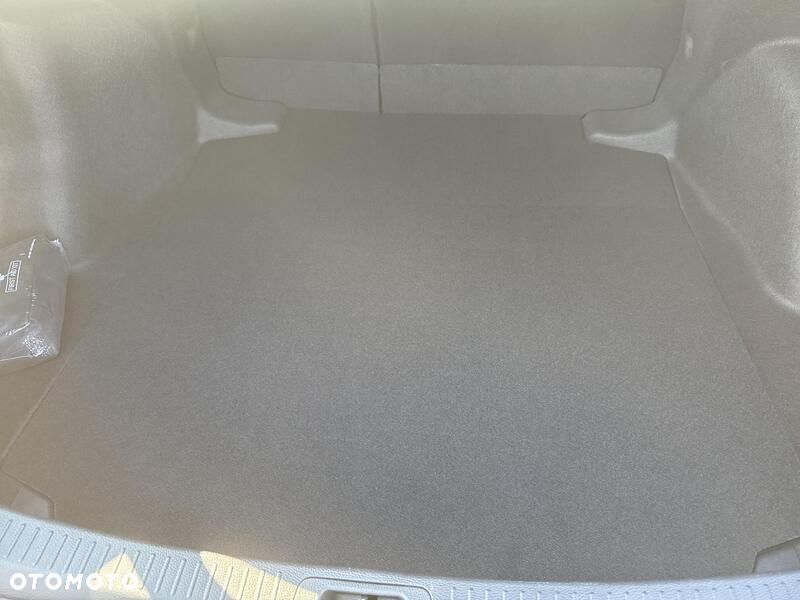 Toyota Corolla 1.8 Hybrid Comfort - 22