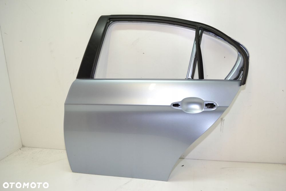 BMW E90 LIFT DRZWI LEWY TYŁ LEWE TYLNE BLUEWATER - 1