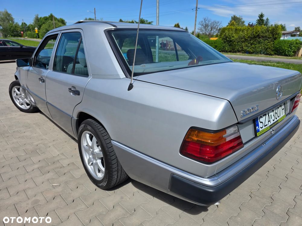 Mercedes-Benz W124 (1984-1993) - 6