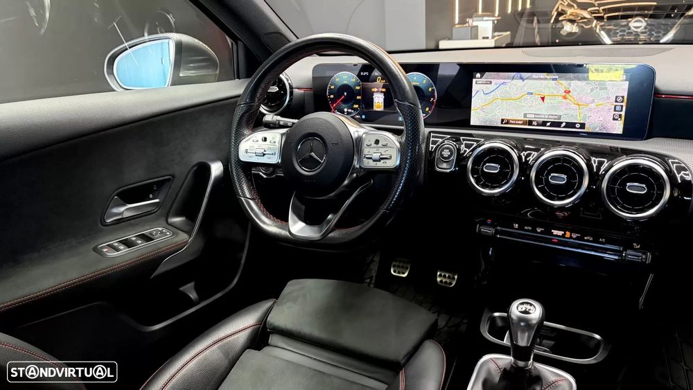 Mercedes-Benz A 200 AMG Line - 41