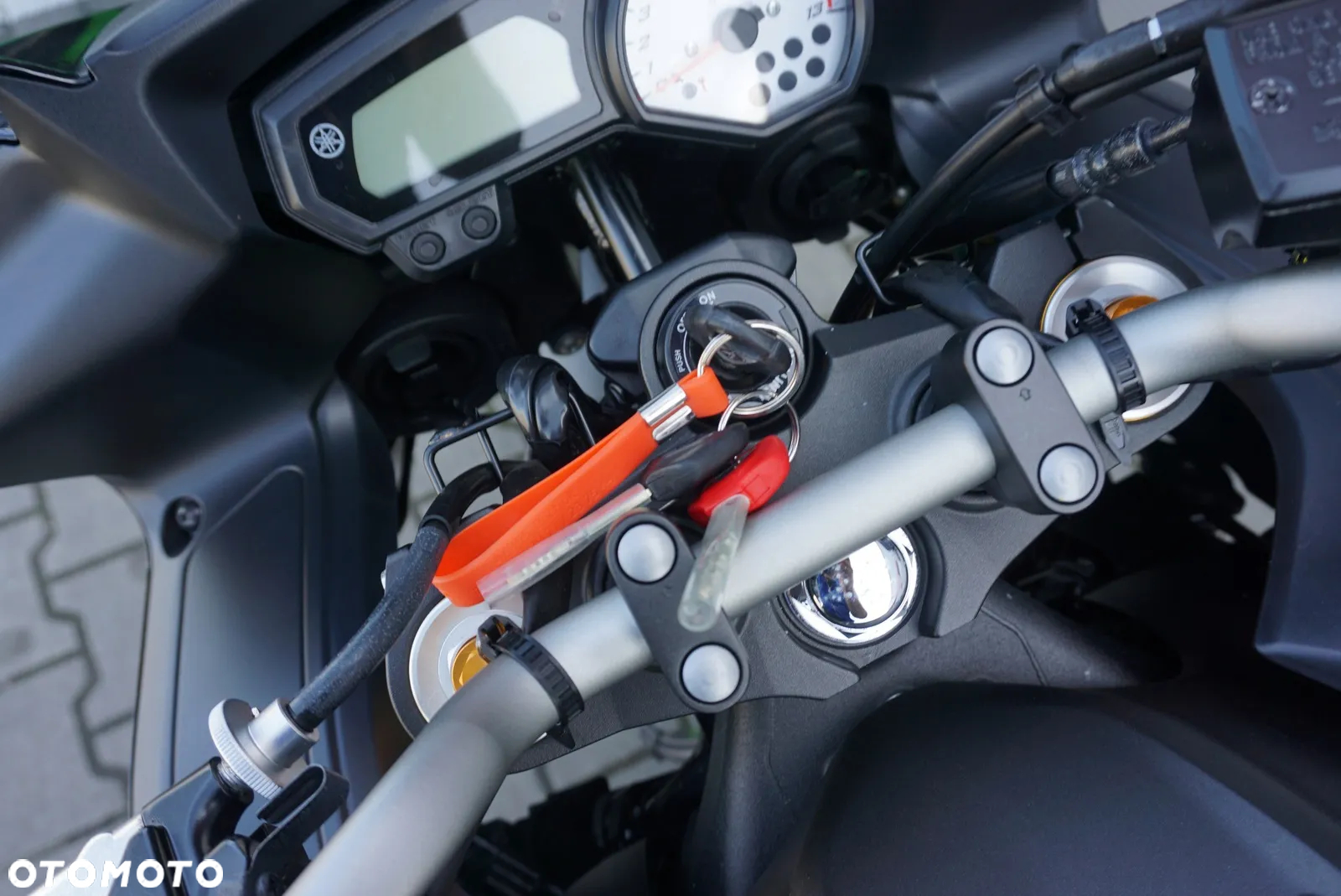 Yamaha FZ8 - 21