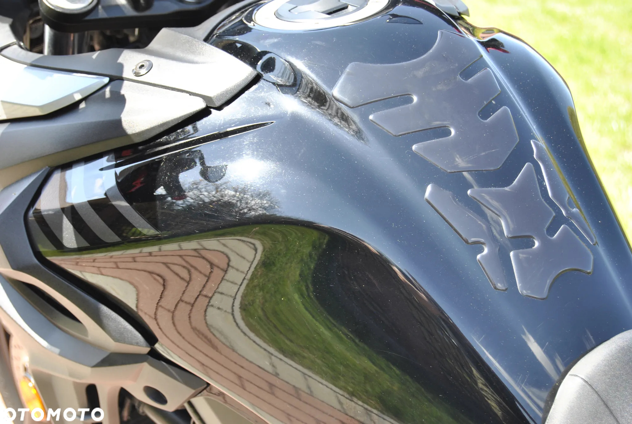 Suzuki V-STROM - 9