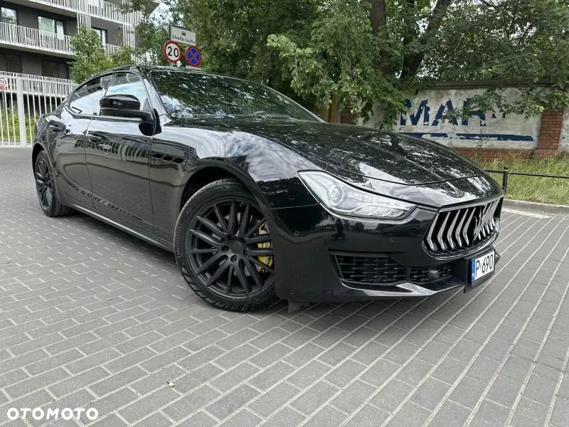 Maserati Ghibli GranLusso - 2