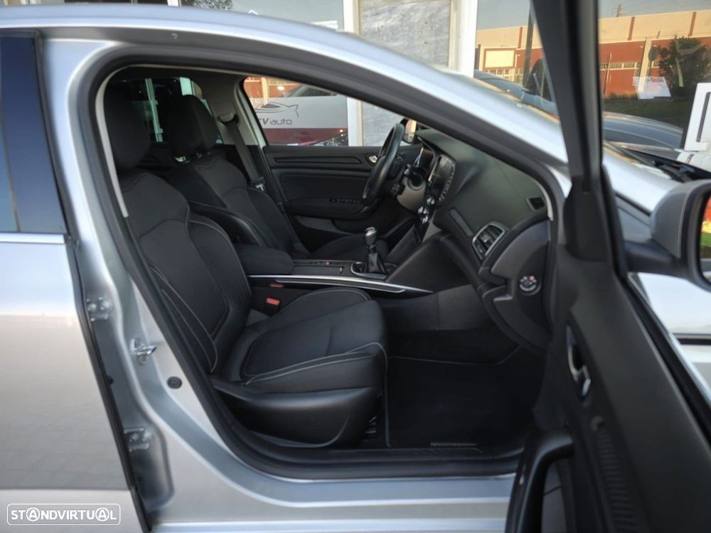 Renault Mégane Grand Coupe 1.5 dCi Limited - 18