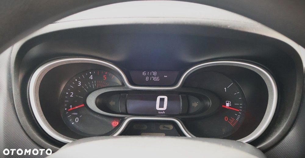 Renault Trafic - 18