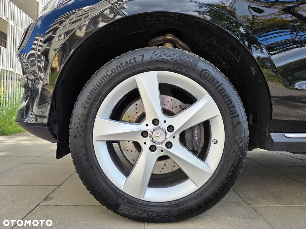 Mercedes-Benz GLE - 38