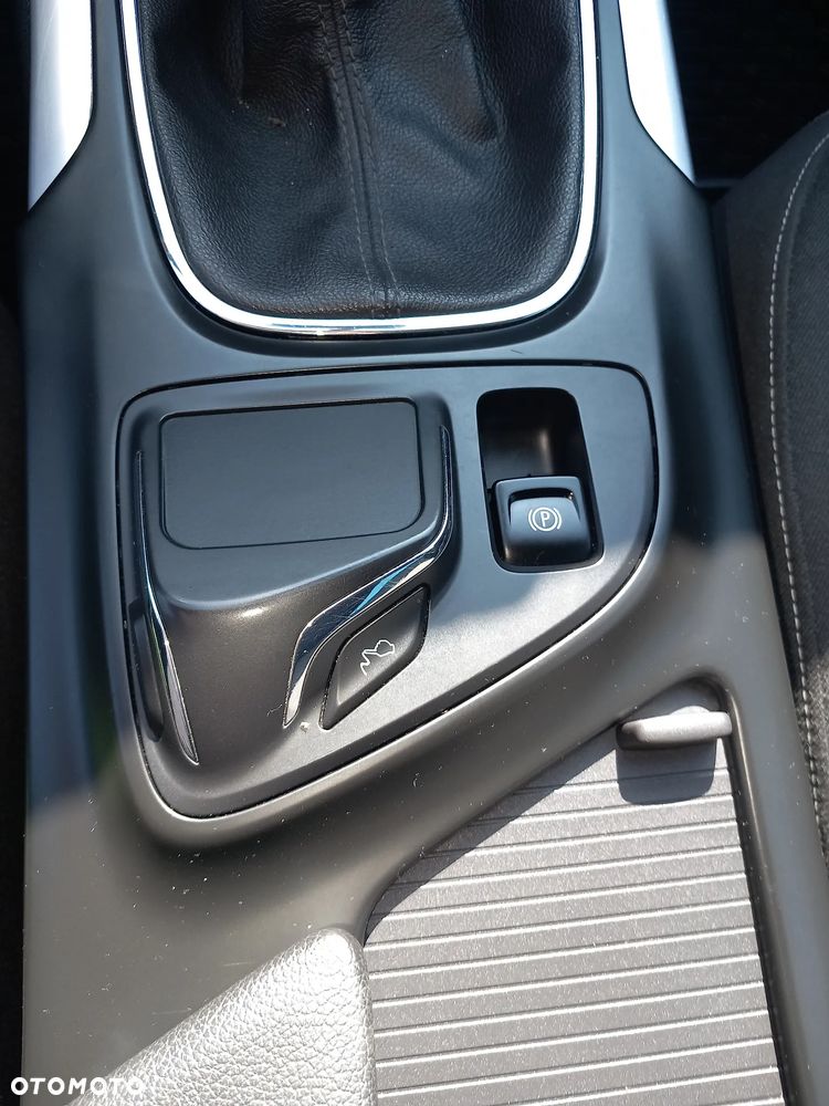 Opel Insignia - 16