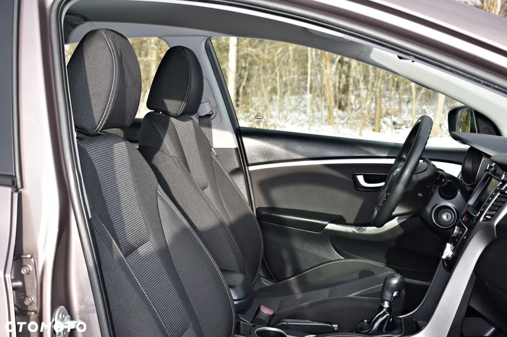 Hyundai i30 1.4 CRDi Intro Edition - 29