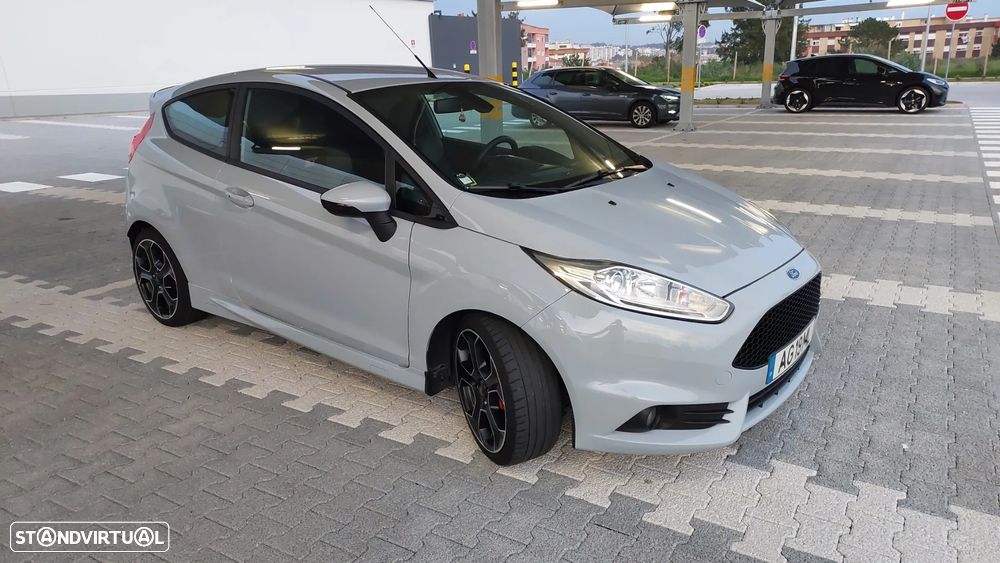 Ford Fiesta 1.6 EcoBoost ST200 - 2