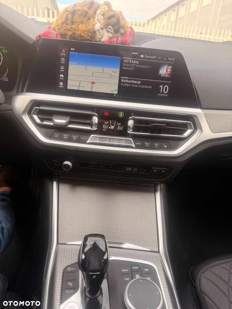 BMW Seria 3 318d M Sport - 18