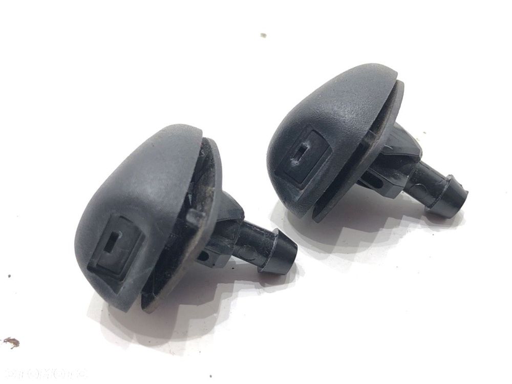 DYSZE SPRYSKIWACZY  PEUGEOT 3008 nadwozie wielkoprzestrzenne (MPV) (0U_) 2009 - 2017 1.6 HDi 84 kW - 1