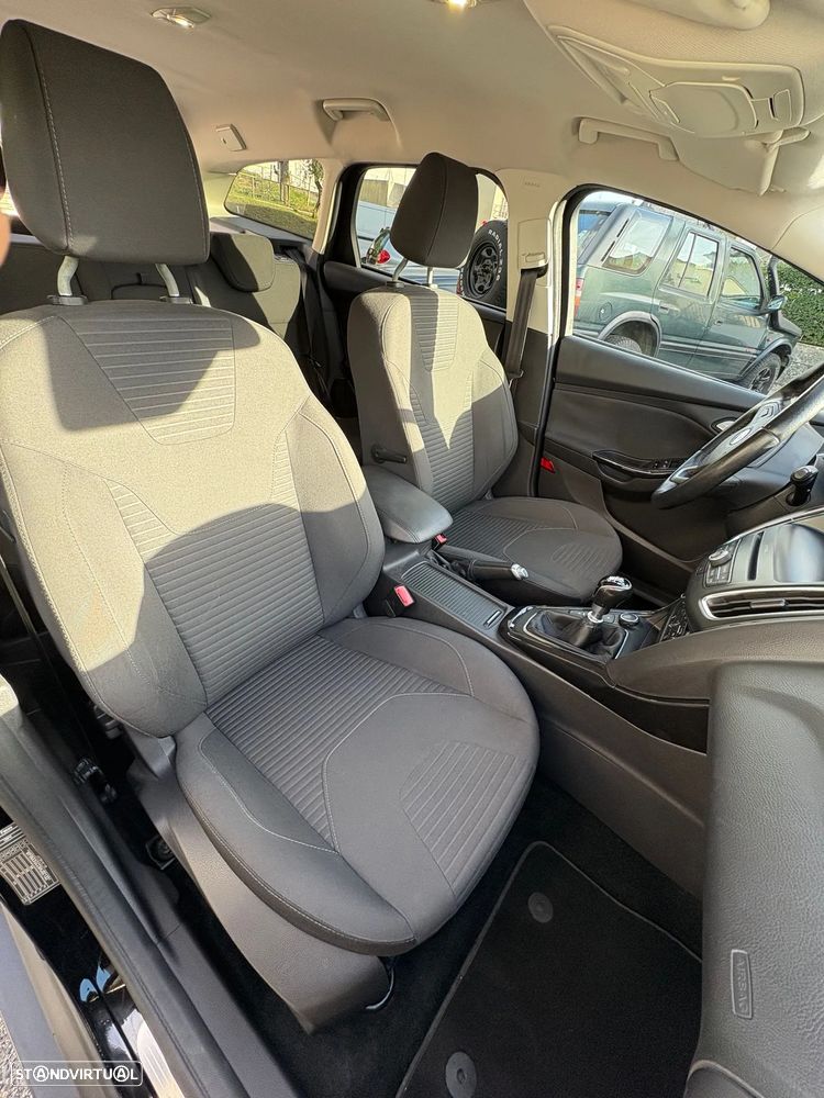 Ford Focus SW 1.5 TDCi Titanium - 11