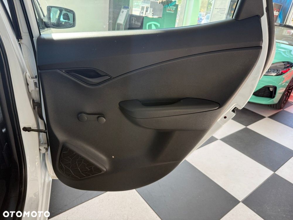 Hyundai ix20 - 12