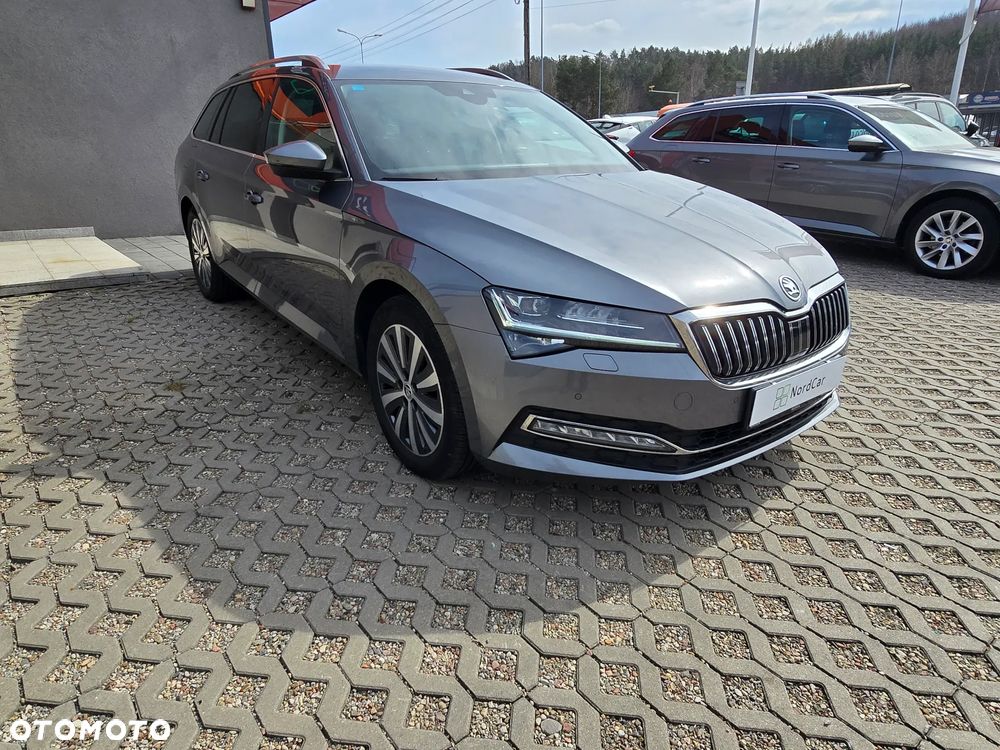 Skoda Superb 2.0 TDI SCR Style DSG - 5
