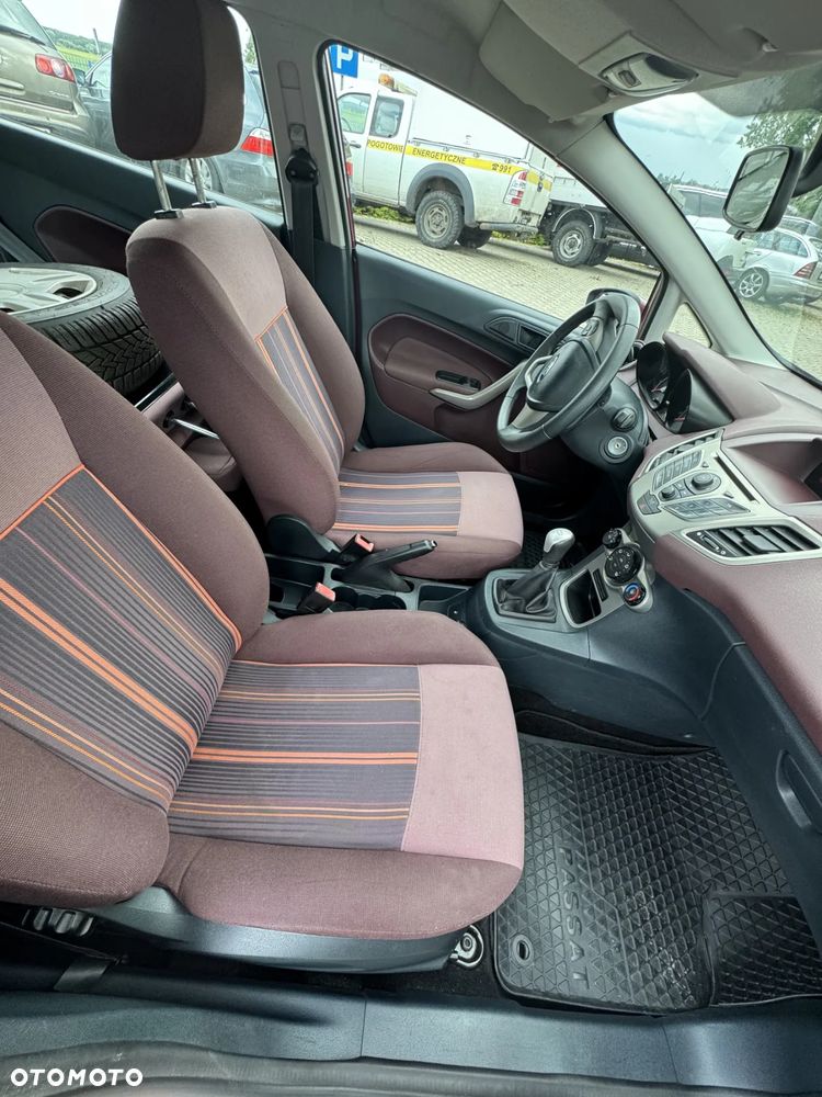 Ford Fiesta 1.25 Ambiente - 20