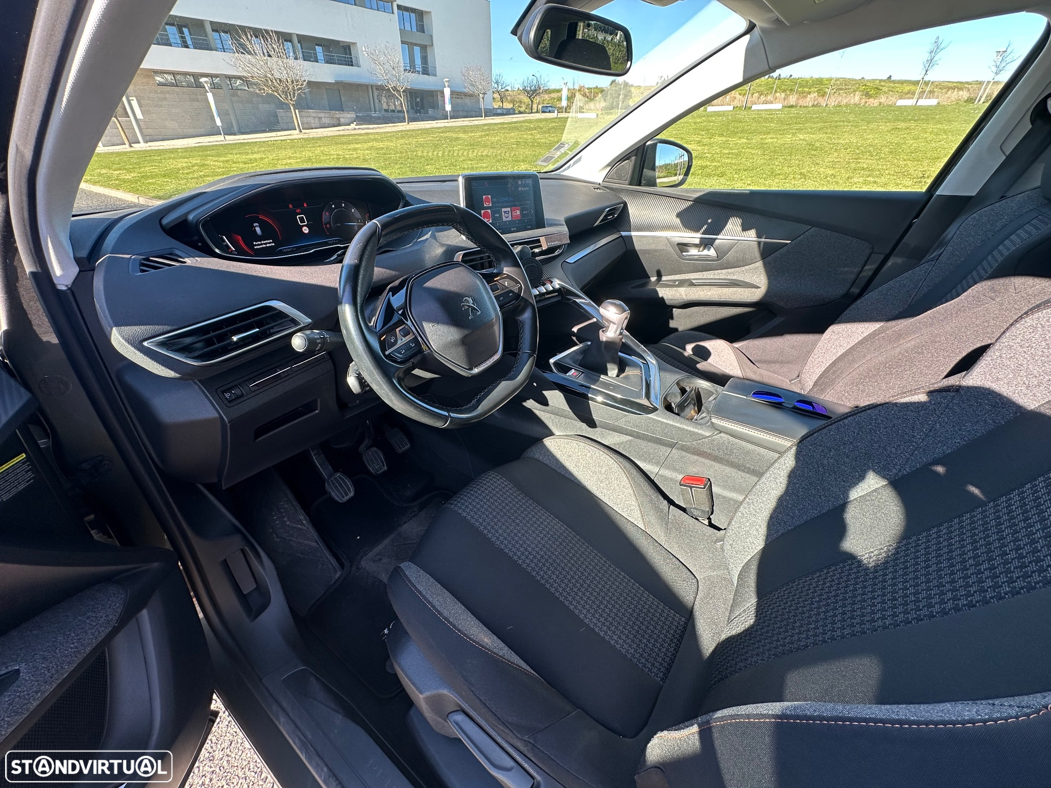 Peugeot 3008 1.5 BlueHDi Active - 9