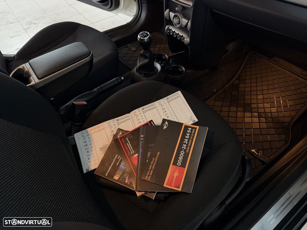 MINI 3 Portas One - 13